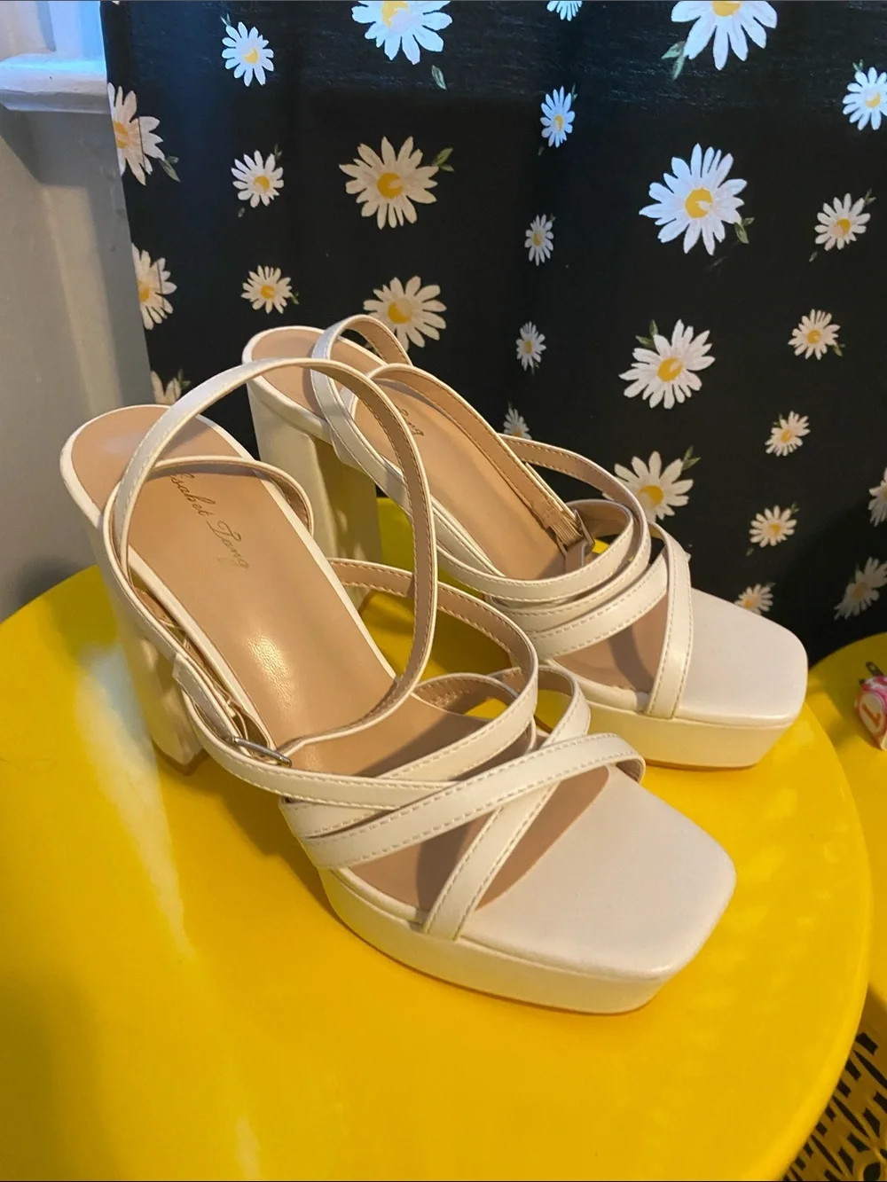 Cream Strappy Platform Block Heels - Women NWOT size 8